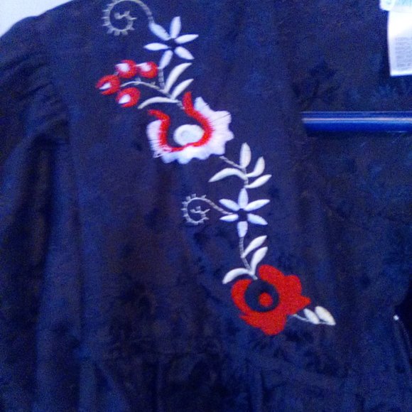 Simply Basic Black evening gown - Picture 4 of 4